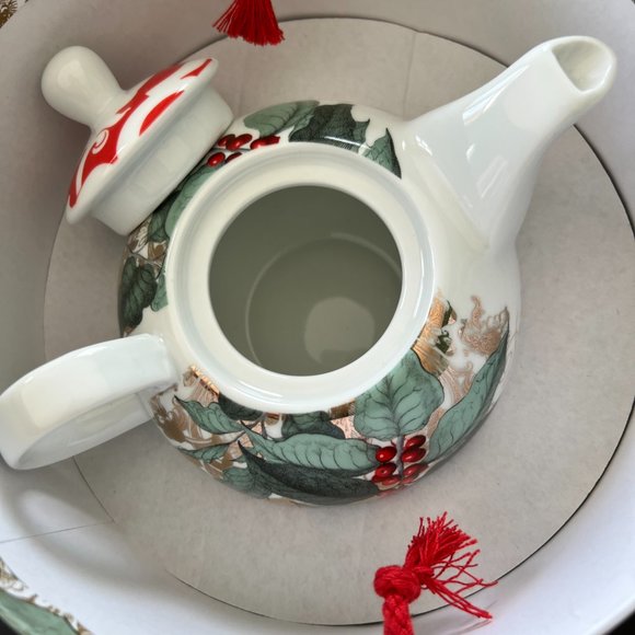 BARNES & NOBLE Fringe Tea for One 4 Piece Set in Original Box - Picture 5 of 11